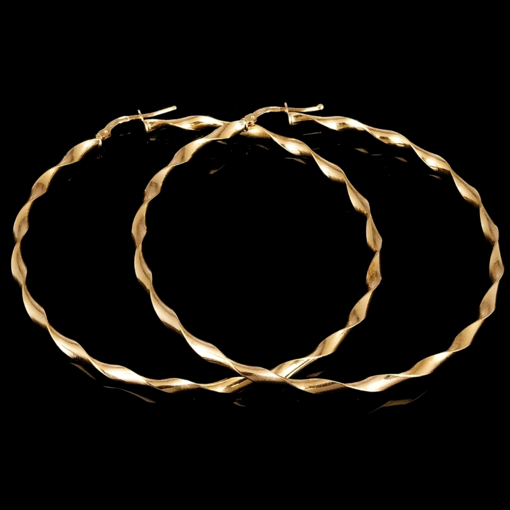 💖SOLD💖14k Yellow Gold Twisted Hollow Round Hoop Earrings 2.8" 2.8mm 3.6 grams.